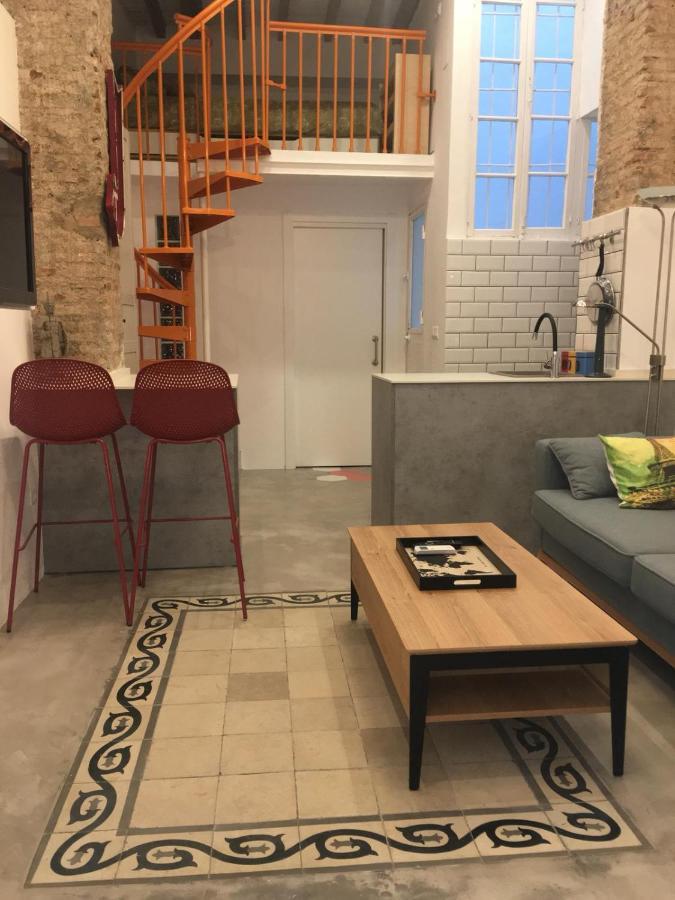 Loft Con Encanto En Pleno Centro De Malaga Apartment Luaran gambar